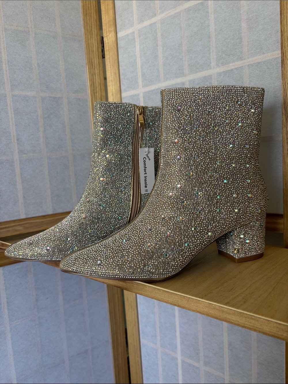 De Blossom Collection Rhinestone NIB Block Heel Ankle Boots Shimmer Bling Size 9